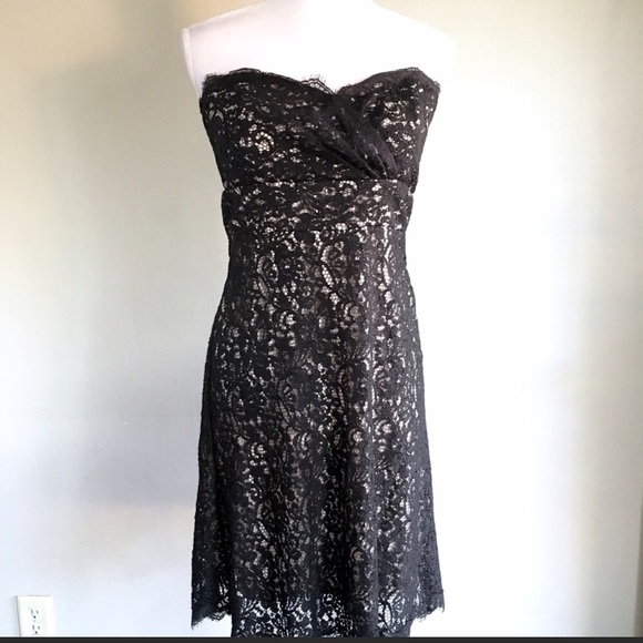 White House Black Market Dresses & Skirts - White House Black Market Lace Strapless Dress Sz8